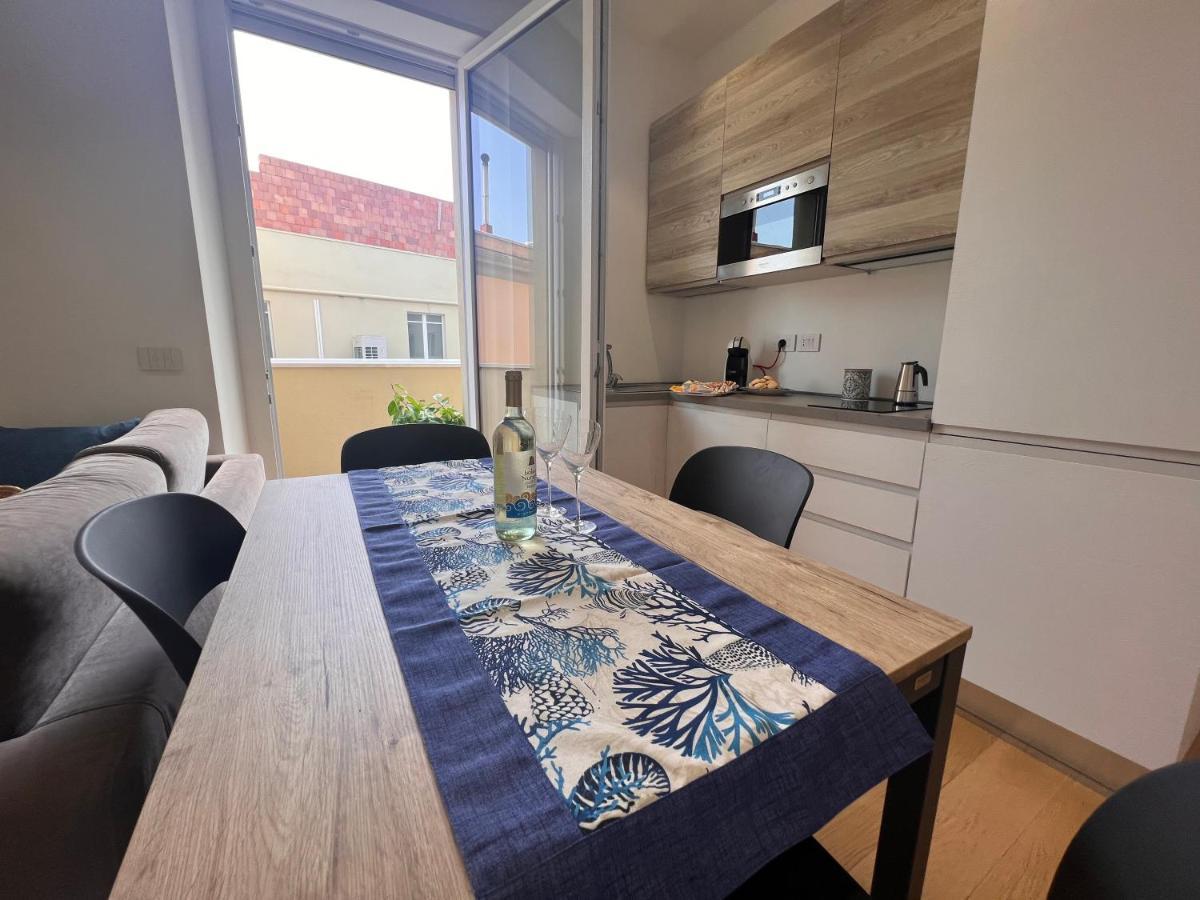 Happy Holiday Apartment Cagliari Exterior foto